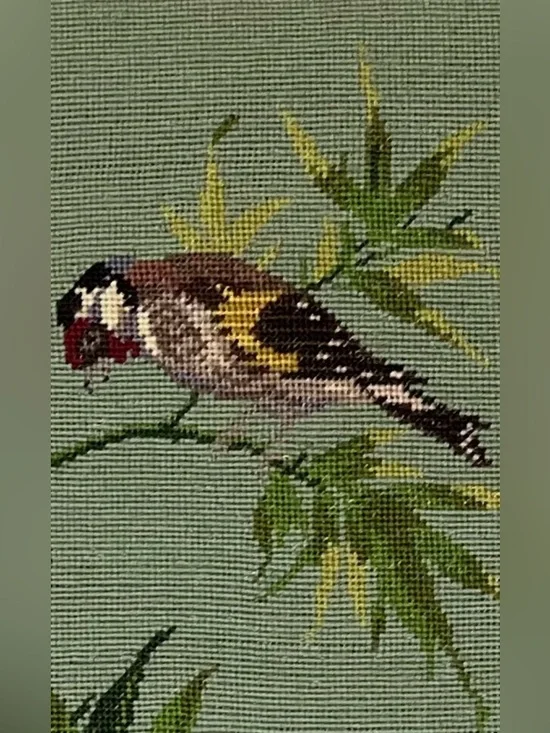 Vintage Framed Petit Point Needlework – Two Birds on Bamboo ,Made in Mexico 1997 - Picture 5 of 17